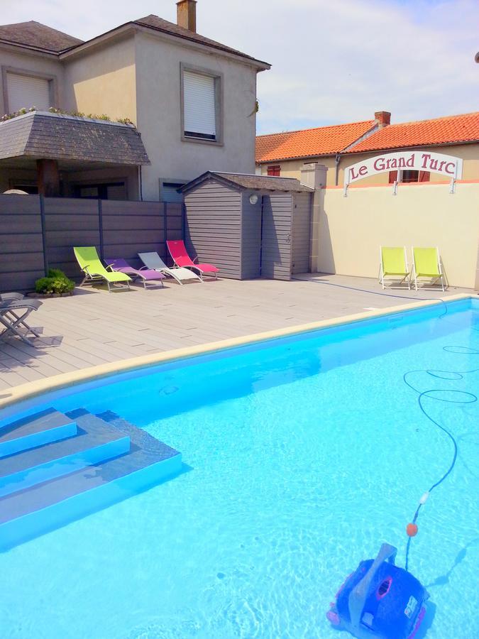 Logis Hotel Restaurant Le Grand Turc لْوا المظهر الخارجي الصورة